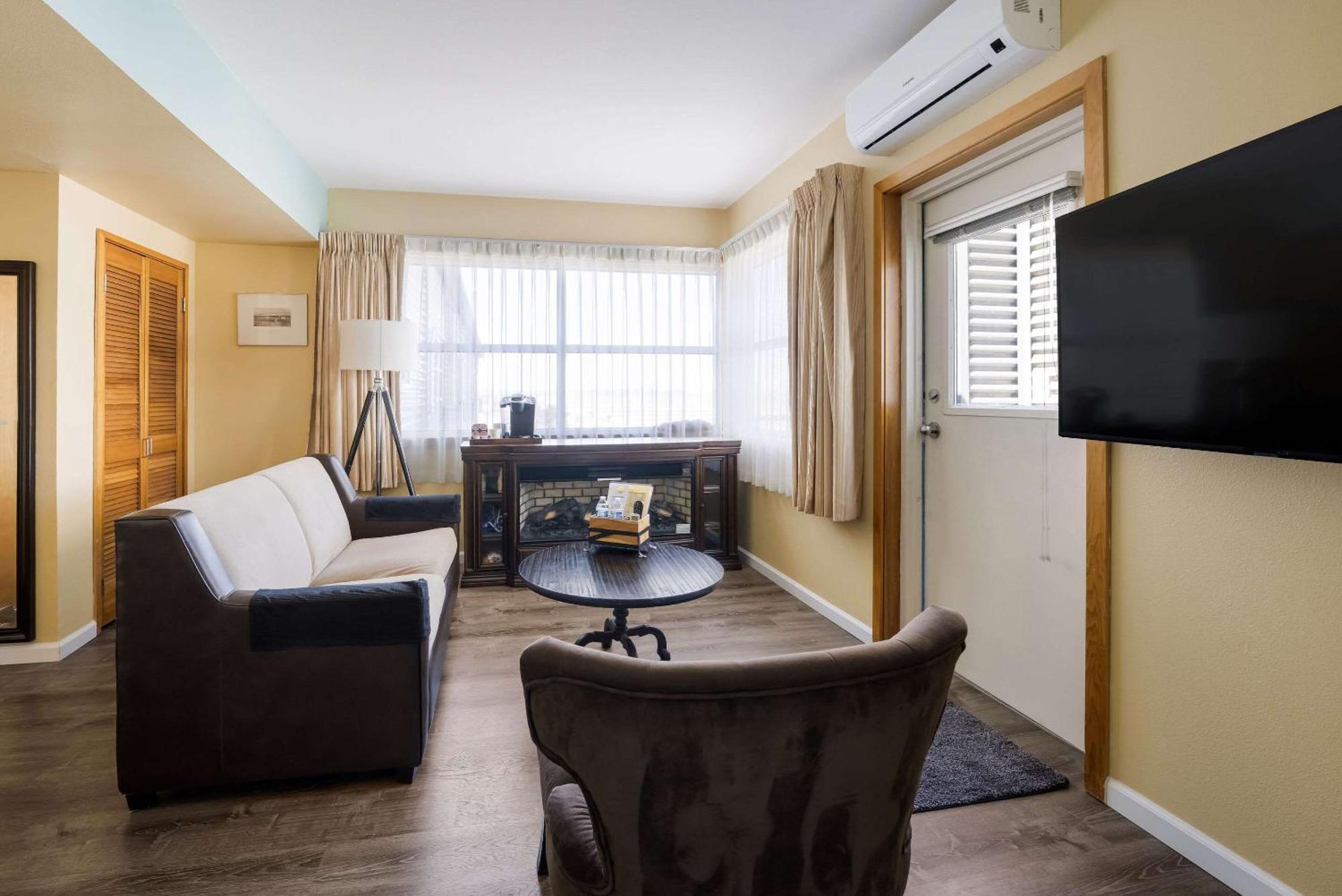 Inn At Port Gardner-Everett Waterfront, Ascend Hotel Collection Zewnętrze zdjęcie